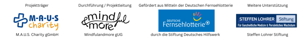 Logos der Projektpartner von StärkHER: M-A-U-S Charity gGmbH als Projektträger und Partner, Deutsche Fernsehlotterie / Stiftung Deutsches Hilfswerk als Förderer sowie Steffen Lohrer Stiftung als weitere Unterstützerin.
